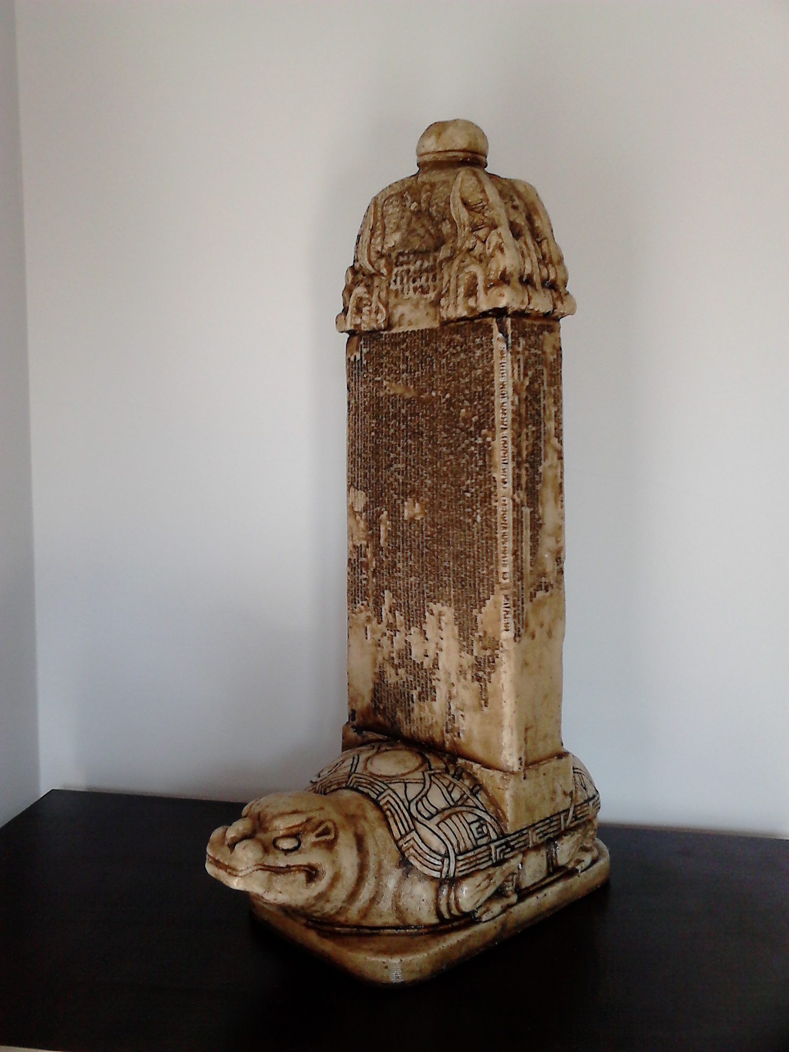 orhun yazıtları biblo heykel yaptır yapımı göktürk kitabeleri abideleri anıtı anıtları resimleri modelleri imalat üretim kültür tarih türk sanatları medeniyeti sanat medeniyet ejderha kap